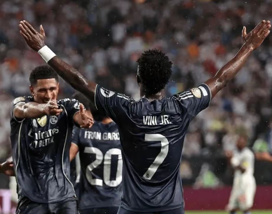 关于清晨社区盾焦点战，多特蒙德调整名单，底气十足，轮换策略成焦点的信息-九游会官网娱乐